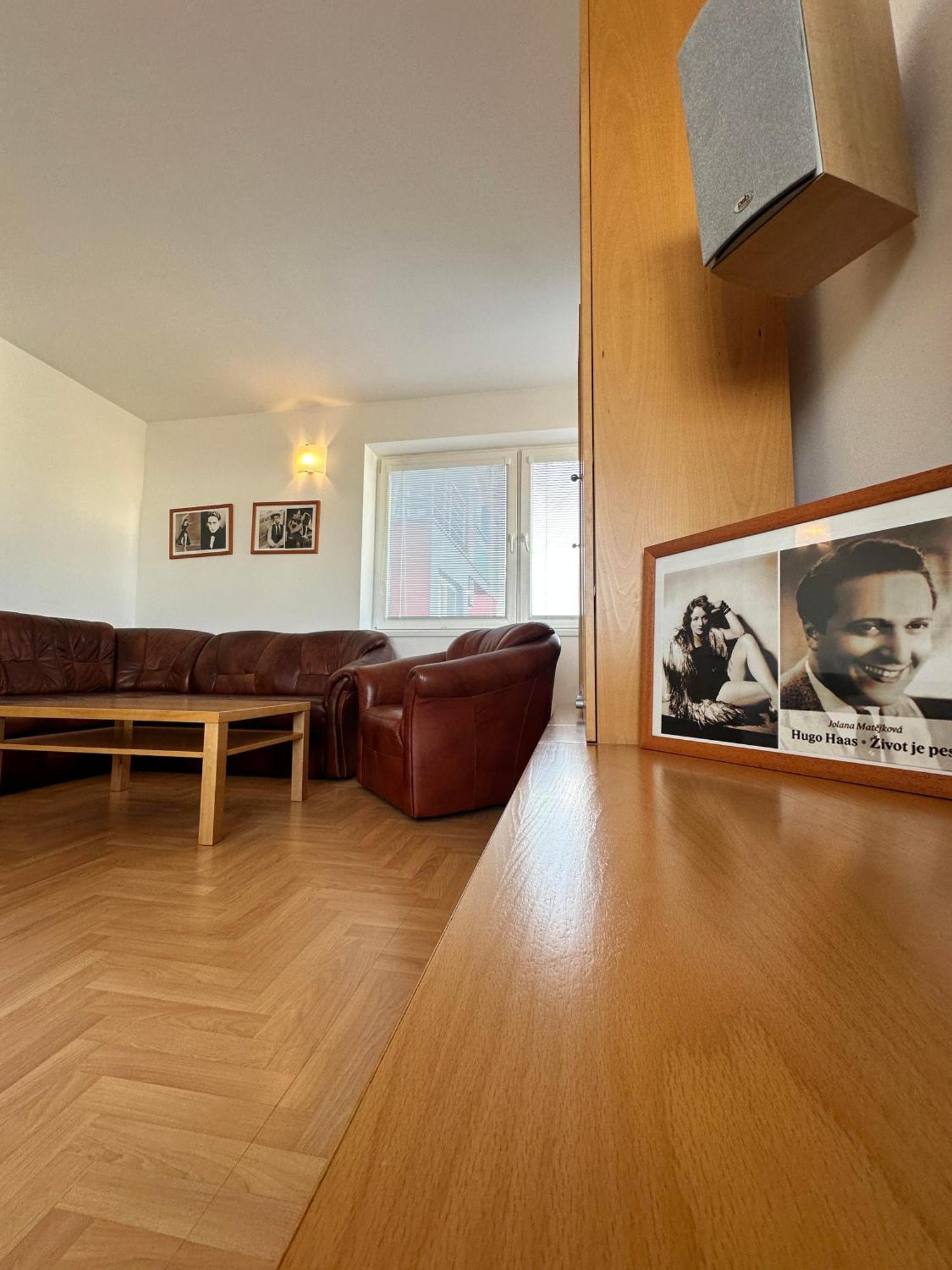 Hotel Muza Kosice Ngoại thất bức ảnh