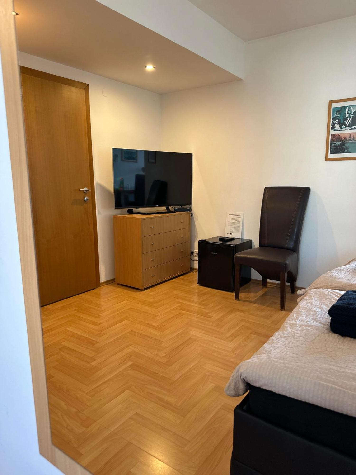 Hotel Muza Kosice Ngoại thất bức ảnh