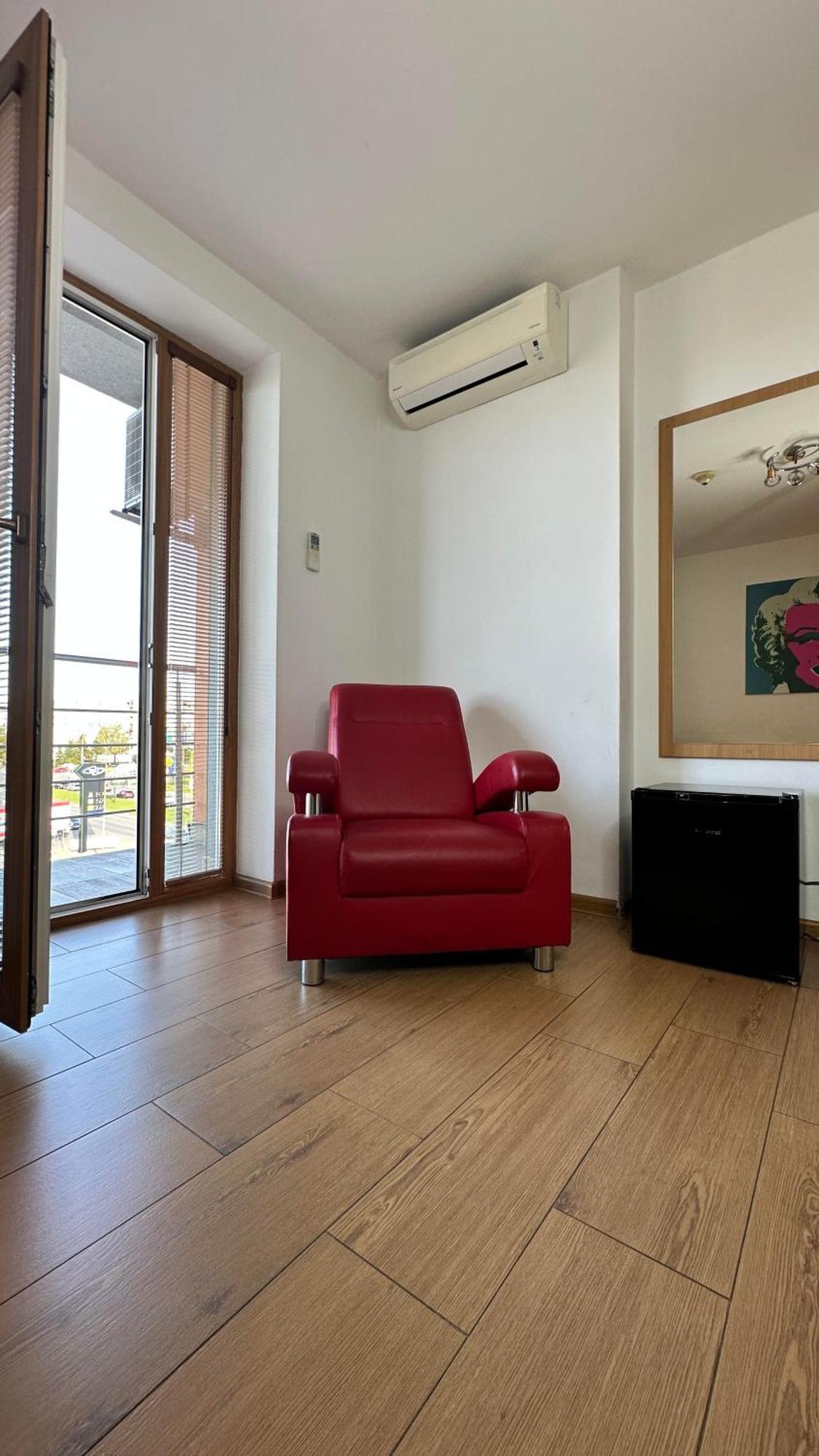 Hotel Muza Kosice Ngoại thất bức ảnh