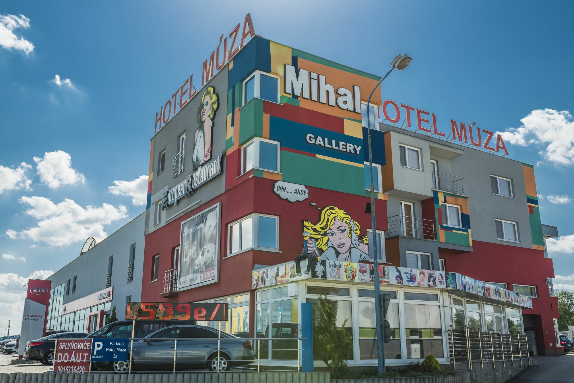 Hotel Muza Kosice Ngoại thất bức ảnh